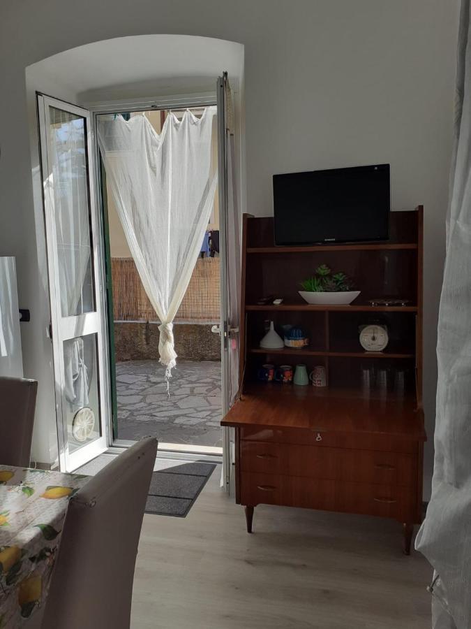 Tigullio Vacations - Flavia Beach Apartment Lavagna Esterno foto